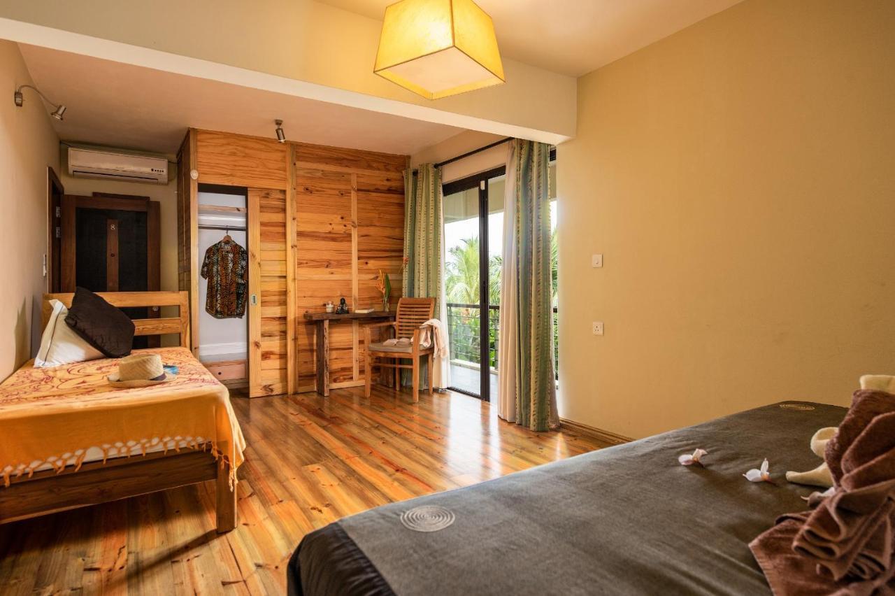 Happy Days Guest House Le Morne Buitenkant foto