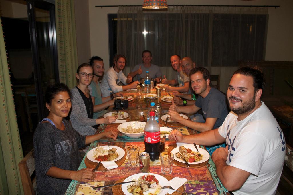 Happy Days Guest House Le Morne Buitenkant foto