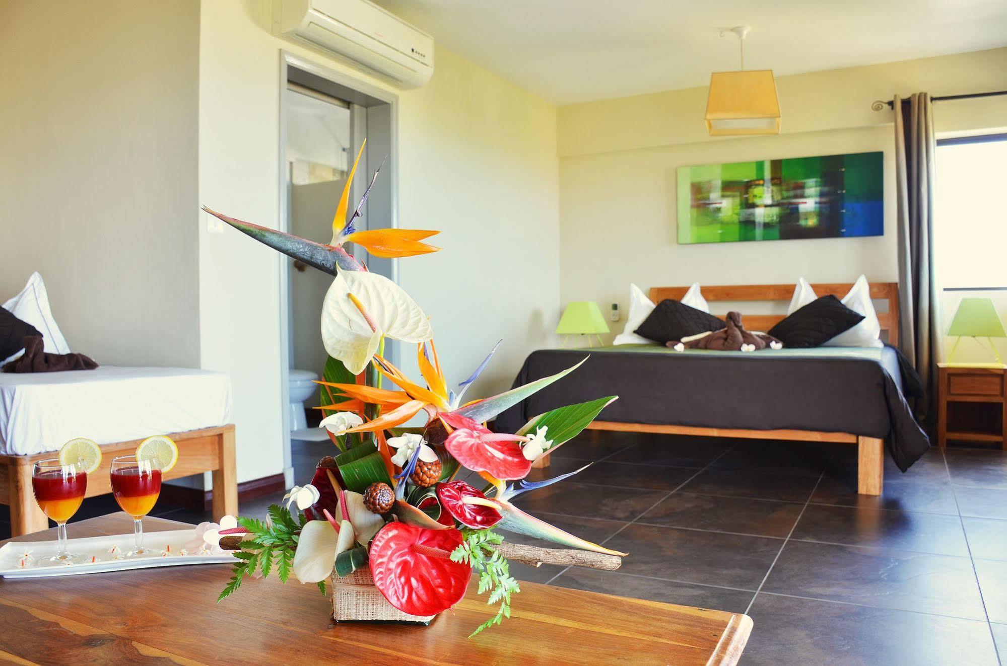 Happy Days Guest House Le Morne Buitenkant foto